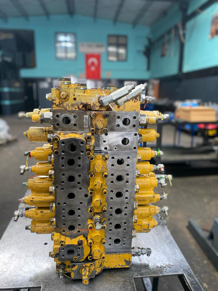 Ankara Komatsu Spare Parts, Komatsu Products, Komatsu hydraulic pump, Komatsu hydraulic valve, Komatsu tower engine, Komatsu travel motors, Differential, Traction Part, Undercarriage Gear, Tower Transmission, Work Machine Transmission, Hydraulic Group, Engine Group, Komatsu Products
